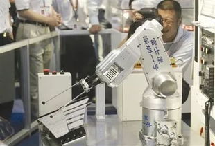 郭臺銘 5年內機器將會取代80 的工人勞動力